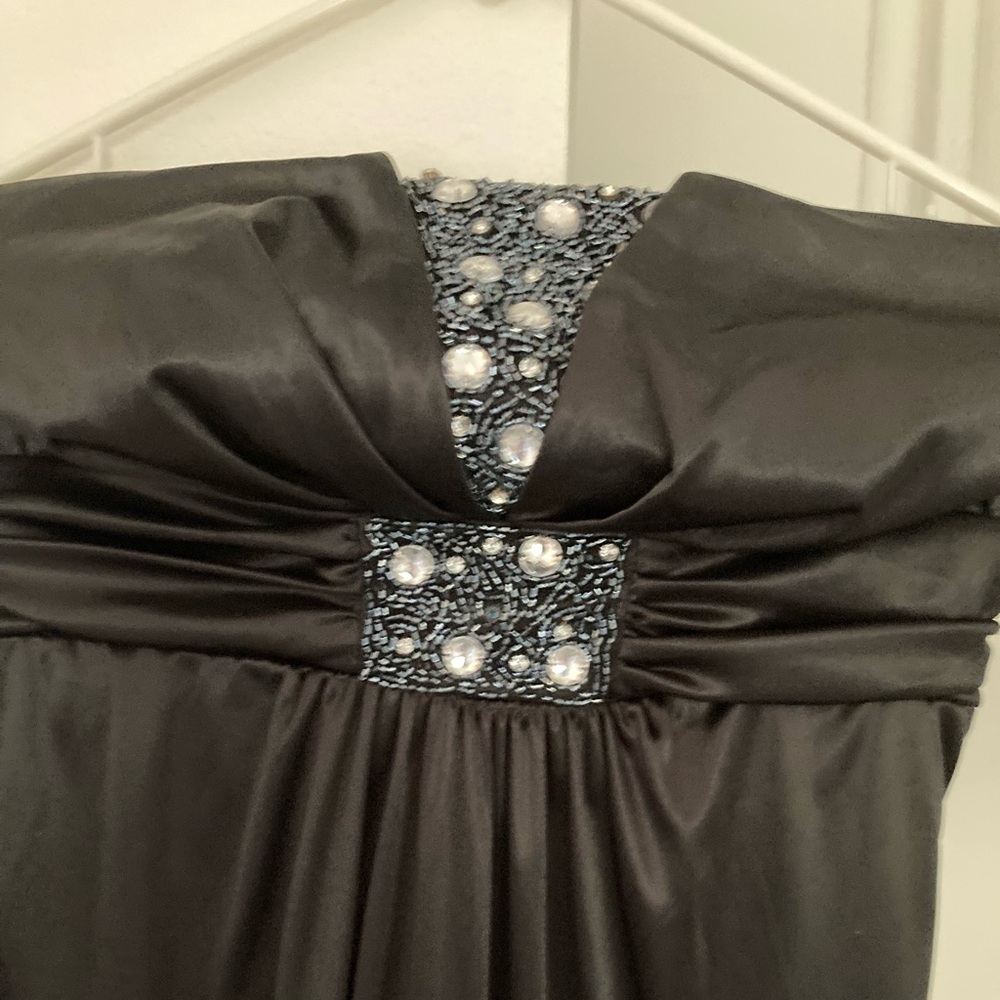 Chic Strapless Black Dress with Embellished Detail